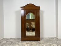 WMK Wunderschöner und gut erhaltener antiker Kleiderschrank aus vollem Holz mit Spiegel & feinen Holzschnitzereien # Schrank Dielenschrank Vertiko Wardrobe Garderobe Wäscheschrank Jugendstil Vintage Friedrichshain-Kreuzberg - Friedrichshain Vorschau