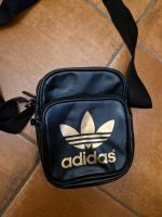 Adidas Umhängetasche schwarz gold Brandenburg - Angermünde Vorschau