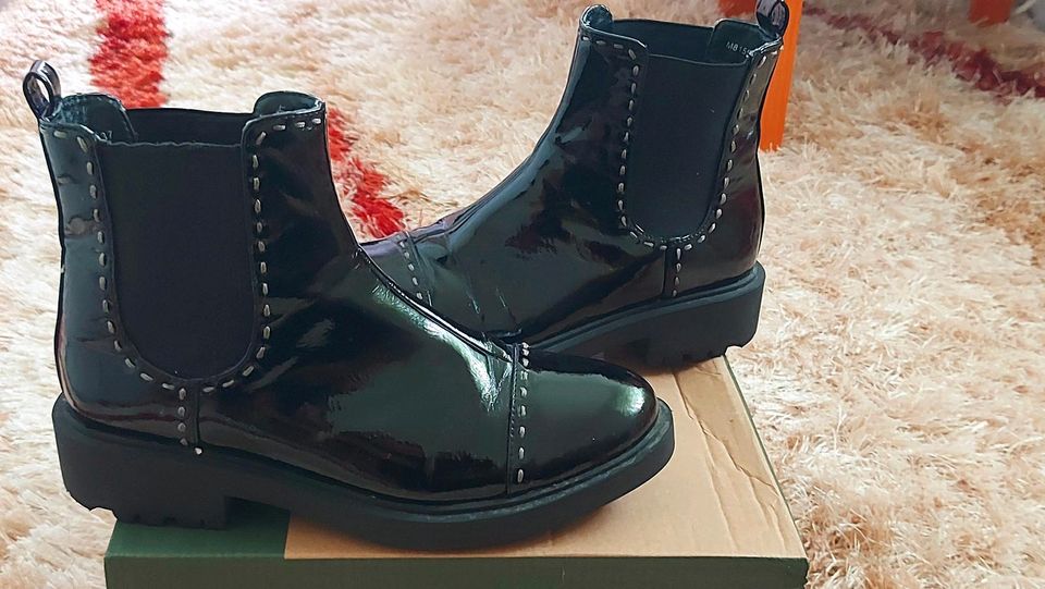 Stiefel Tata Italia Gr.37 zu verkaufen.  Mögliche Lieferung per P in Köln