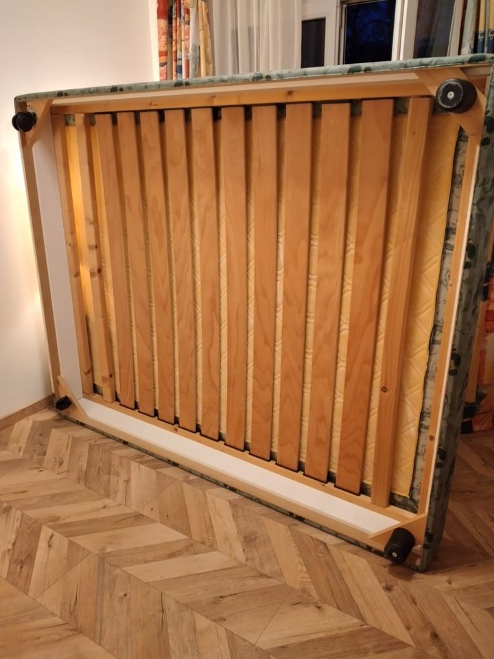 Französisches Bett mit Matratze 160 cm x 200 cm in Dresden