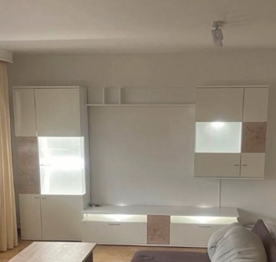 Wohnwand Wohnzimmer-schrank TVSchrank Neuw.! Abholbereit zerlegt in Wiesbaden