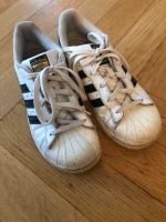 Adidas Turnschuhe weiß 35 München - Laim Vorschau