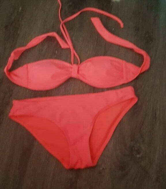 Neuer Bikini in pink in Stendal