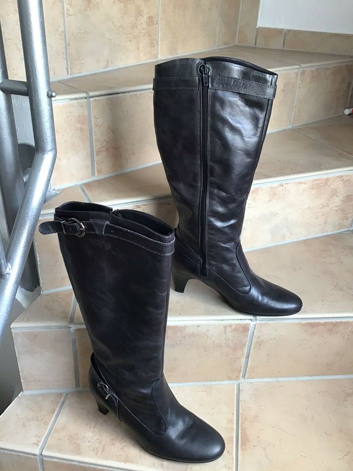 Esprit Stiefel Grau Gr. 41 NEU in Liederbach