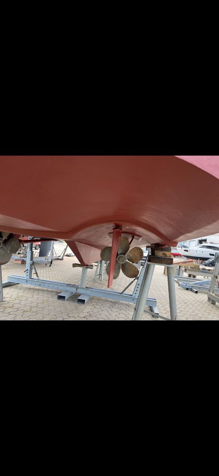 Antifouling Arbeiten Unterwasserschiff in Jever