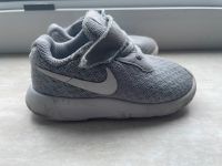 Nike Kinderschuhe Babyschuhe Sneaker 21 Sachsen-Anhalt - Wolfen Vorschau