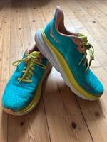 Hoka Clifton 9 Laufschuhe 38 2/3 Frankfurt am Main - Innenstadt Vorschau
