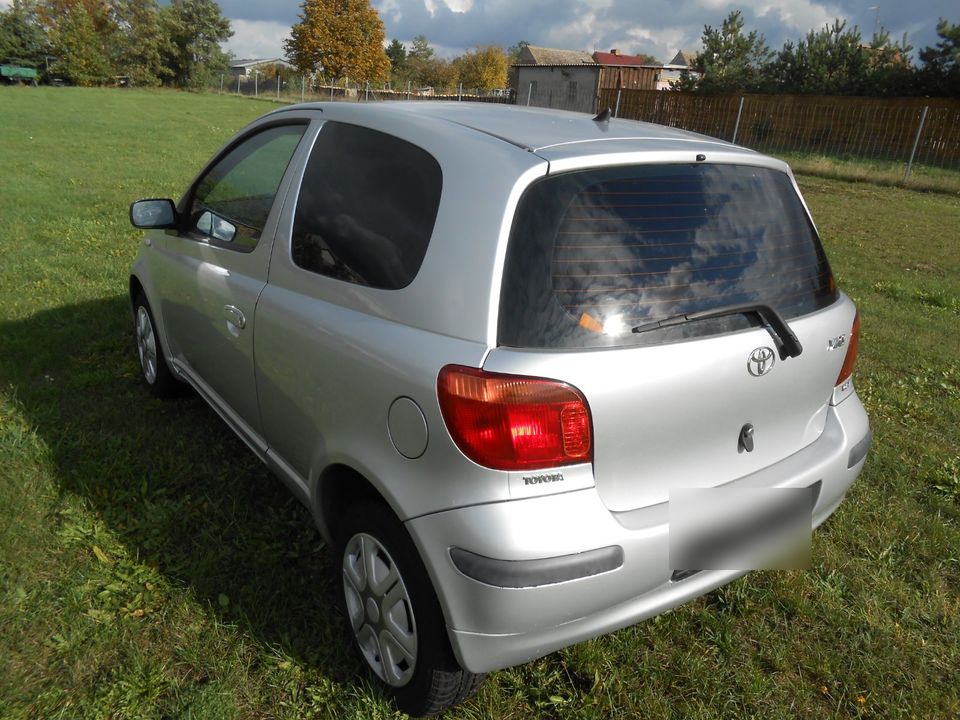 Toyota Yaris 1,0 Klima in Zahna