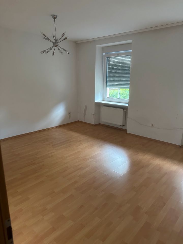 4-Zimmerwohnung (Übernahme der Küche möglich) in Lauda-Königshofen