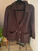Gemütlicher dunkelbrauner Strickcardigan mit goldenen Knöpfen Baden-Württemberg - Kressbronn am Bodensee Vorschau