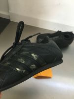 Adidas Sneaker Turnschuhe Gr.29 Sportschuhe schwarz Hologramm neu Bayern - Eggenfelden Vorschau