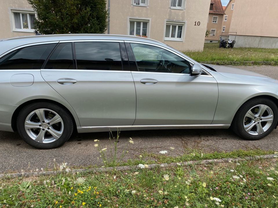 Mercedes w213 e220d t-model Tausch möglich in Stuttgart