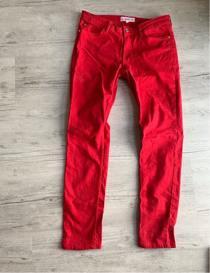 MNG Mango Hose Jeans rot Gr 38 in Rodgau