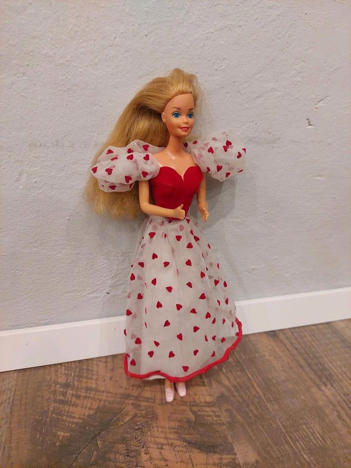 Original Barbie mit Zubehör in Nersingen