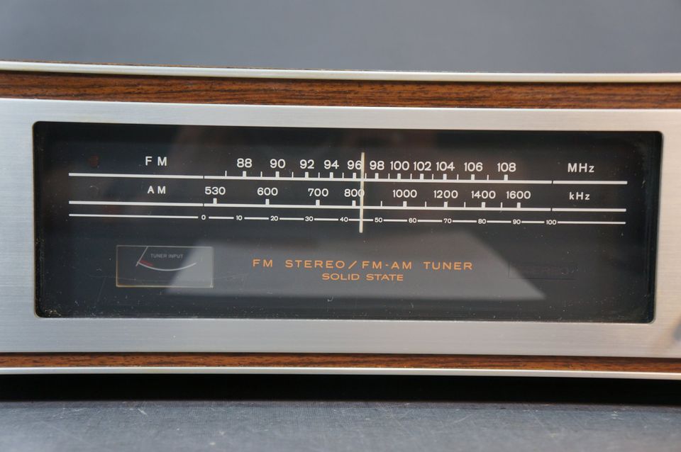 Sony ST-5600 FM Stereo / FM - AM Tuner / Radio in Düsseldorf