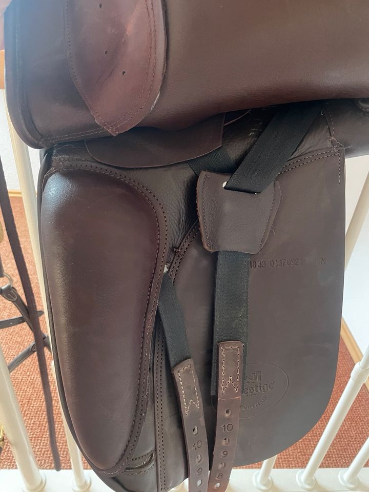 Neuer Prestige Dressursattel TopDressage SP 18 Zoll in Wernau