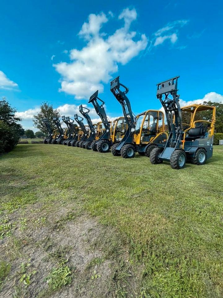 ✔️ Radlader neu kaufen mit Garantie ✔️ Eurotrac W11 Schutzdach - Finanzierung & Ratenkauf auf Anfrage - Hubkraft 1000 kg  Kipplast 850 kg  Hubhöhe 285 cm - Kubota Motor 26 PS - Hoflader Stalllader neu in Heemsen