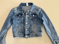 Jeansjacke Mädchen Größe 122 top Zustand Baden-Württemberg - Pliezhausen Vorschau