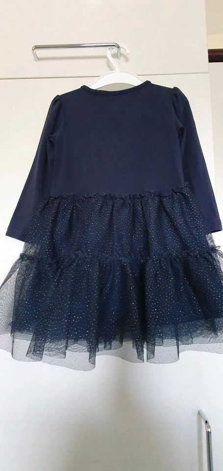 Sehr schönes leichtes neues C-&A Kleidchen mit Tüllrock  gr.92 - in Gerolstein
