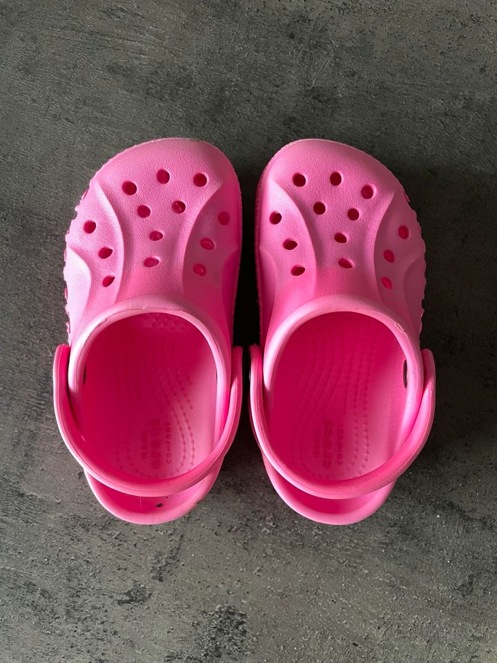 Kinder Crocs Pink Gr. 7.(23-24) in Waiblingen