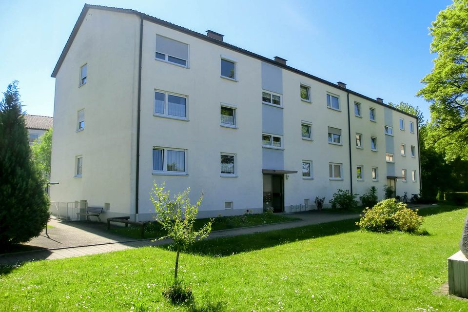 Im grünen liegendes Schmuckstück - 3-Zimmerwohnung in zentraler Lage mit Einzelgarage in Friedrichshafen
