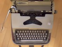 Schreibmaschine, Consul, Reiseschreibmaschine, retro, vintage Leipzig - Schleußig Vorschau