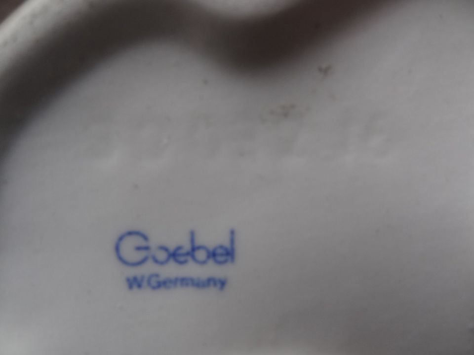 Goebel Dackel Welpe Nr. 30 032 016 in Singen