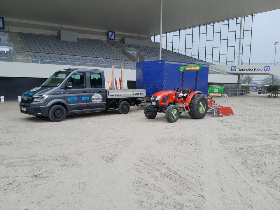 Reitbahnplaner Reitplatzplaner Reithallenplaner Platz-Max in Eschweiler