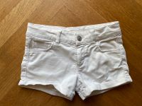 Benetton Jeansshorts Gr 128/134 M 130 weiß Shorts Hot Pants Niedersachsen - Buchholz in der Nordheide Vorschau