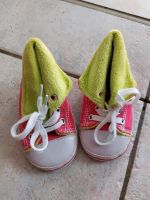 Babyschuhe Schühchen Converse pink grün Turnschuhe 20 Hessen - Merenberg Vorschau