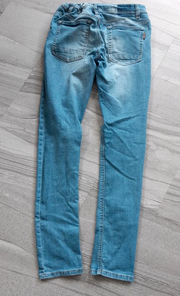 Jeans Gr. 164 für Jungs in Staufenberg