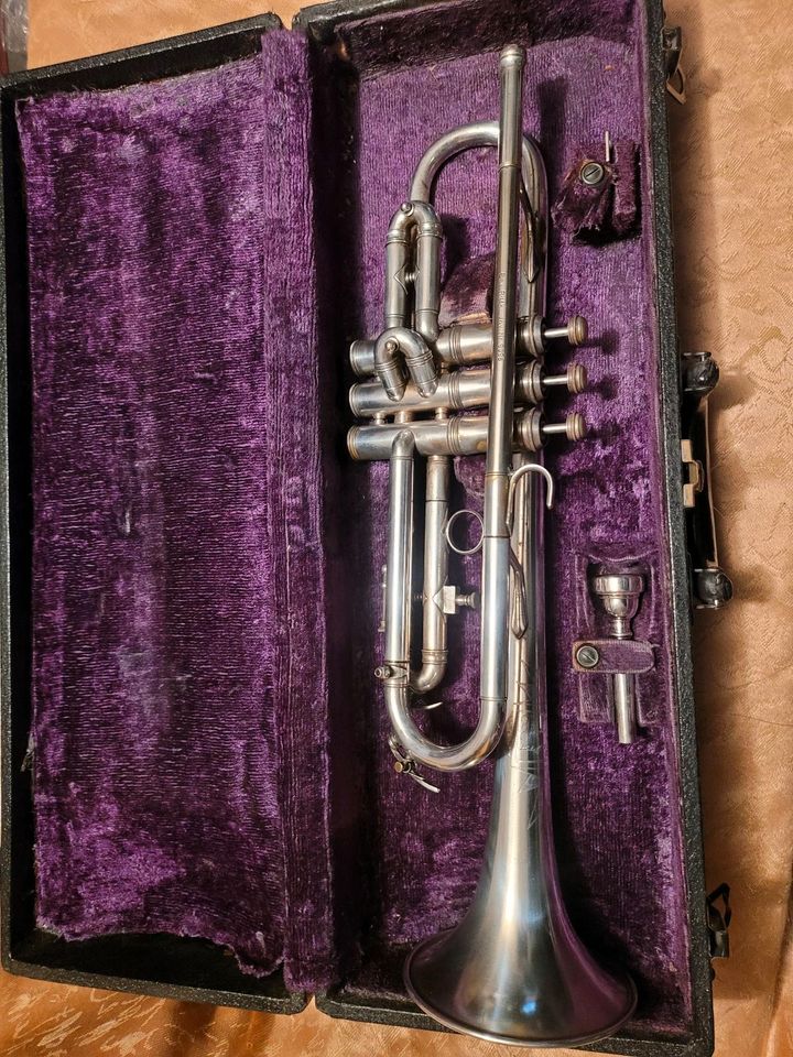 Hochwertige Trompete Holton 48,guten Zustand, Koffer Mundstück in Riedenburg