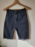 Schwarze Jeans Radlershorts von Pull&Bear Größe XS Hessen - Fulda Vorschau
