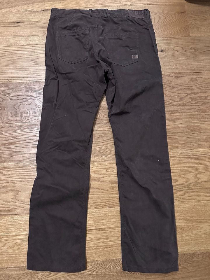 Timberland Herrenhose, braun, Größe 36 in Düsseldorf