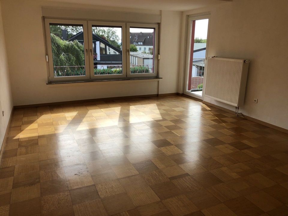 Helle 3-Zimmer-Wohnung, Balkon, Kreishausnähe in Lüdenscheid