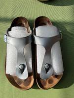 BIRKENSTOCK Gr39 silbern Zehentrenner, gut erhalten Nürnberg (Mittelfr) - Südstadt Vorschau