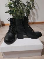 Stiefeletten Schnürstiefeletten Schwarz Gr. 37 Nordrhein-Westfalen - Grevenbroich Vorschau