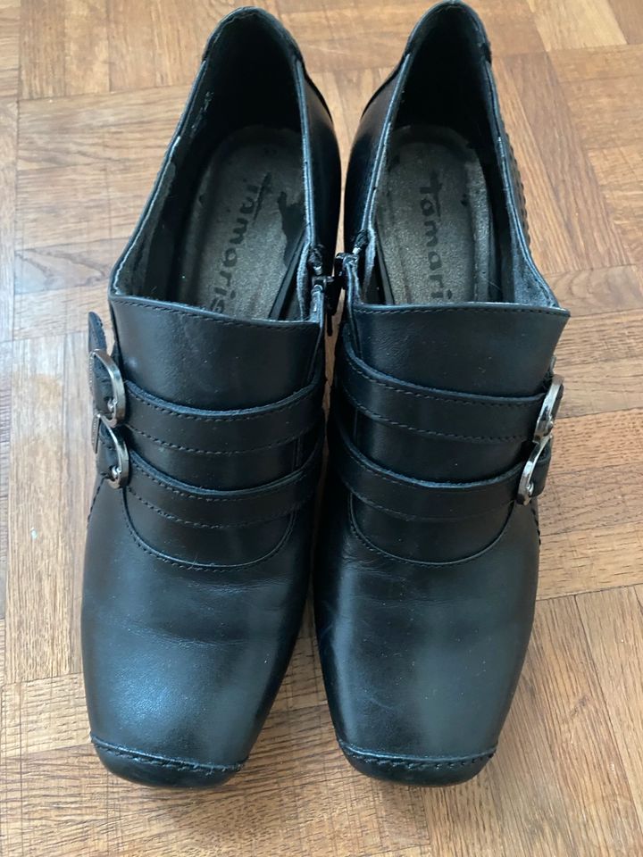 Tamaris Trottoirs Gr. 37 Absatz Schuhe schwarz in Puchheim