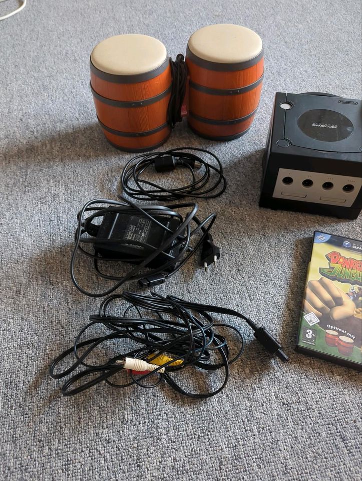 Nintendo GameCube Paket mit 4x Bongo Controller und Spielen uvm in Kirchlengern