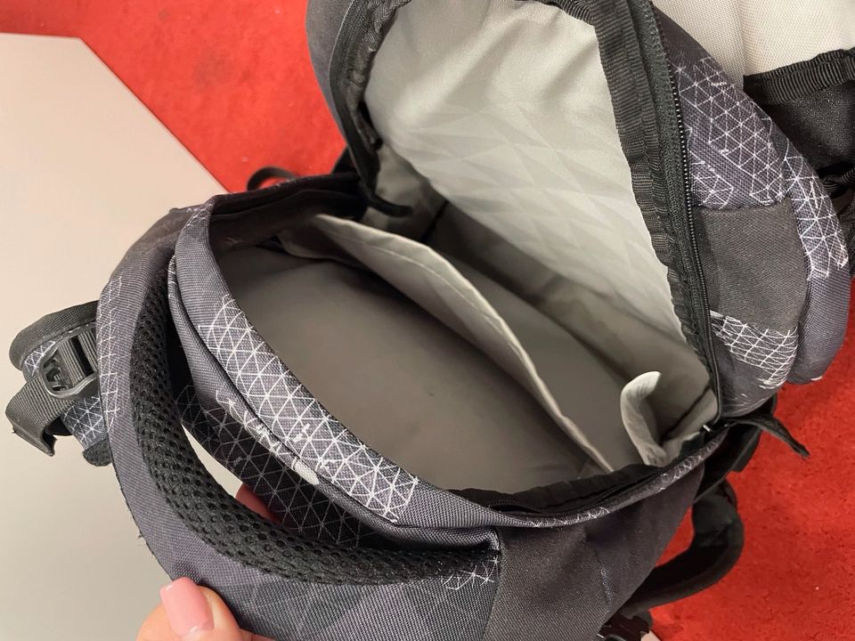 schwarzer Schulrucksack von Satch in Ingolstadt