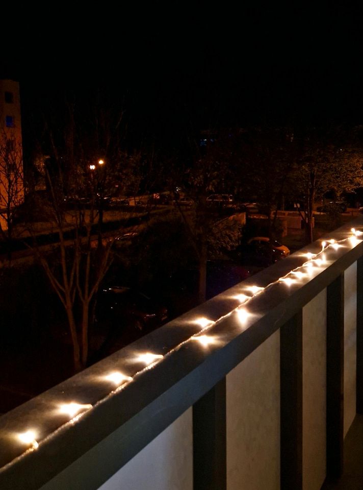 10 Meter Lichterkette Seil 100 LEDs Balkon Garten warm weiß Neu in Dresden