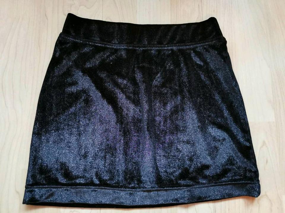 Gr. 134 Rock Kleid Ernstings Family H&M Glitzer festlich Sommer in Zeitz