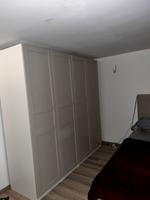 Moderner Kleiderschrank – Neuwertig – Oktober 2024 gekauft Hessen - Bad Soden am Taunus Vorschau