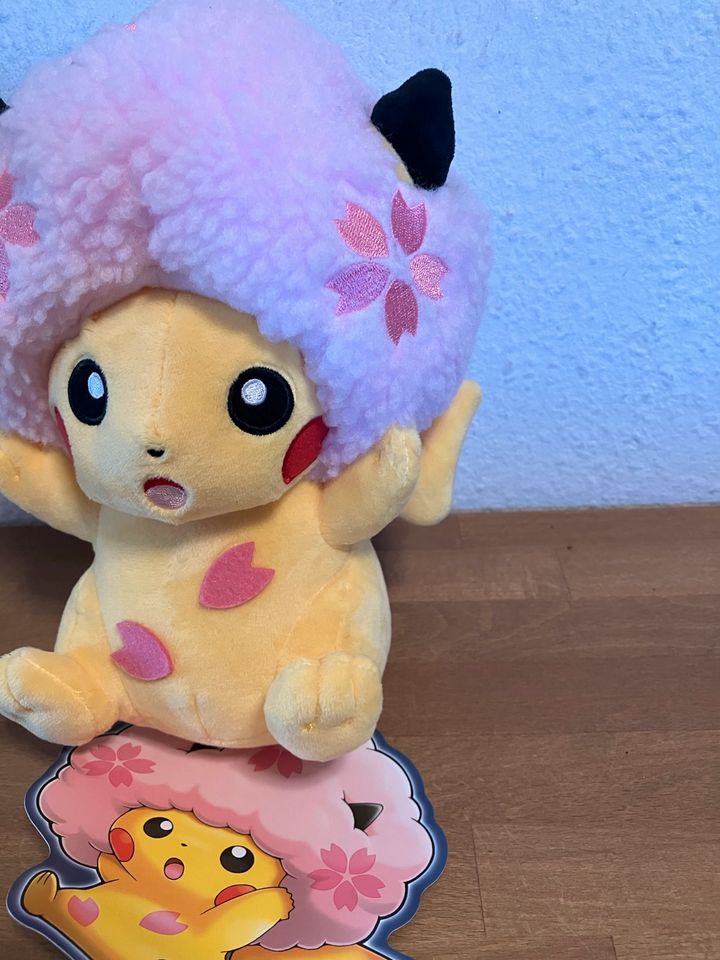 Pikachu Sakura Kirschblüte Original Pokémon Center Japan Neu in Hamburg