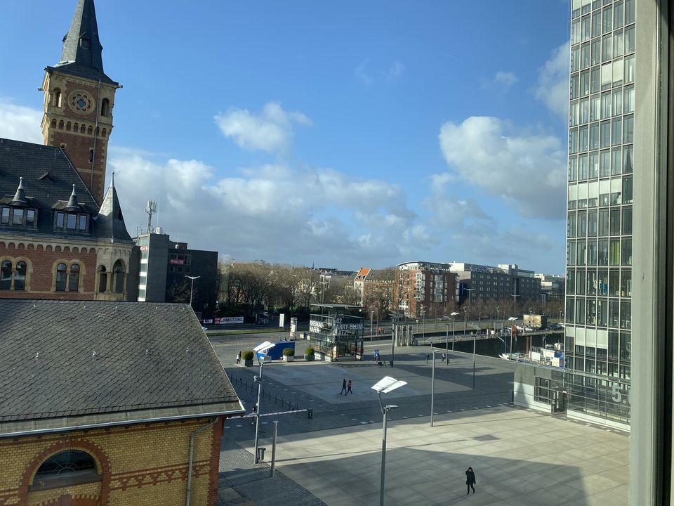 Köln Rheinauhafen: Panoramawohnung in exklusiver Lage in Köln in Köln