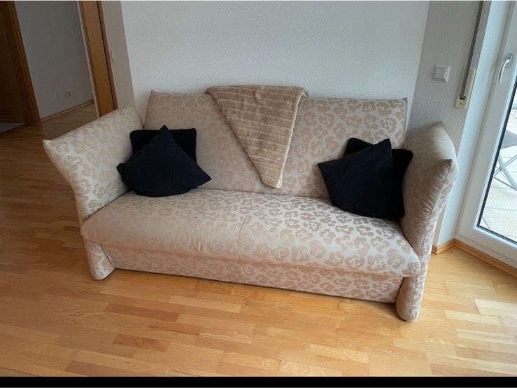 Sofa mit Muster in Ditzingen