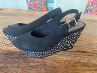 Tamaris Slingbacks schwarz mit Nieten und Plateau, Gr. 40, NEU!, Bayern - Karlstein Vorschau