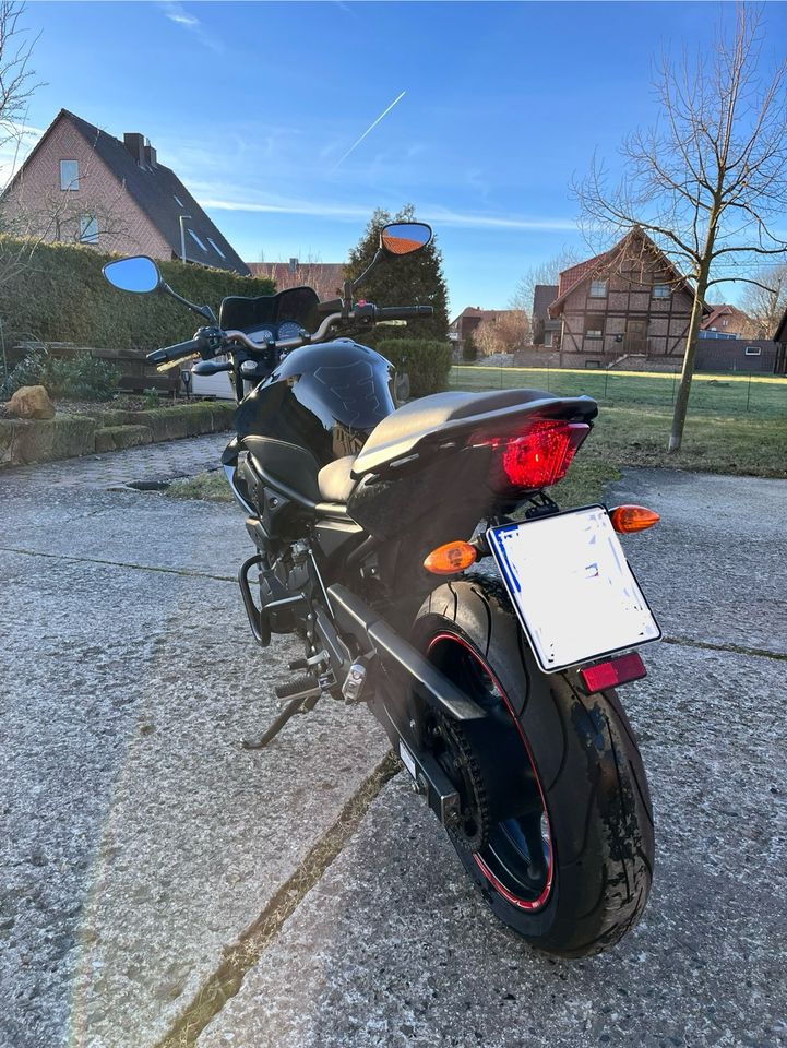 Yamaha XJ6N mit ABS in Holle