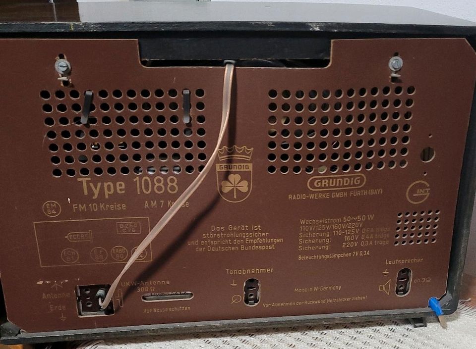 Grundig Röhrenradio in Großolbersdorf