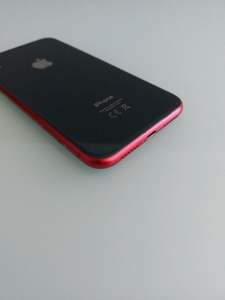 Apple iPhone XR X 128GB Rot/Schwarz Unikat in Bergkamen